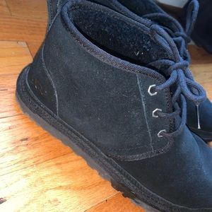 Size 9 Ugg Neumel Sneaker Boots